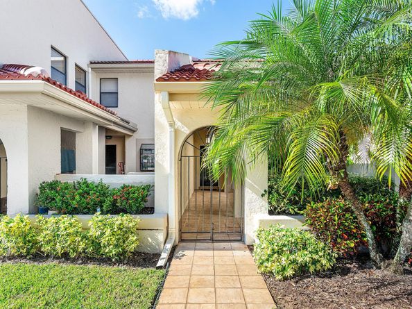 819 Windermere Way, Palm Beach Gardens FL 33418