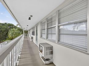 16 Sussex A 16, West Palm Beach FL 33417