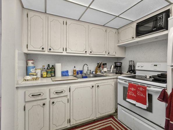 16 Sussex A 16, West Palm Beach FL 33417