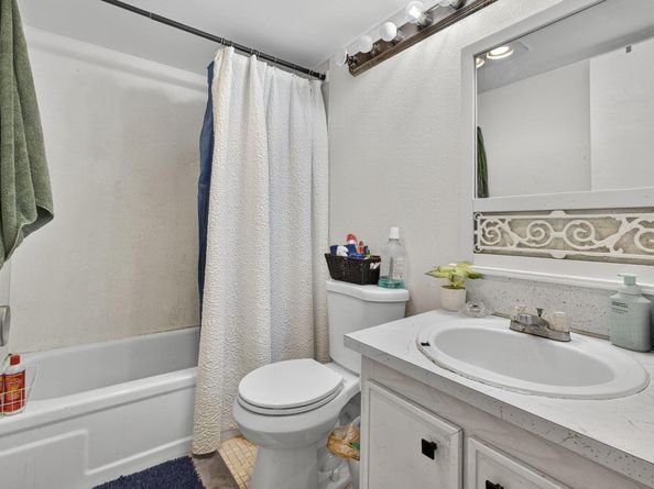 16 Sussex A 16, West Palm Beach FL 33417