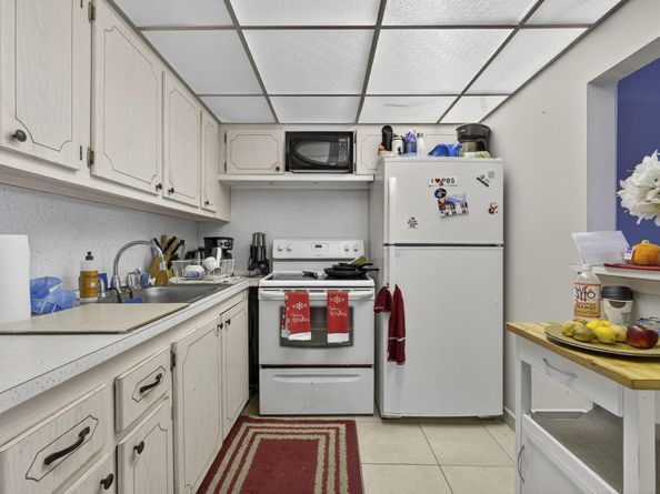 16 Sussex A 16, West Palm Beach FL 33417