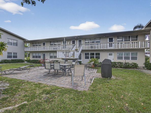 16 Sussex A 16, West Palm Beach FL 33417