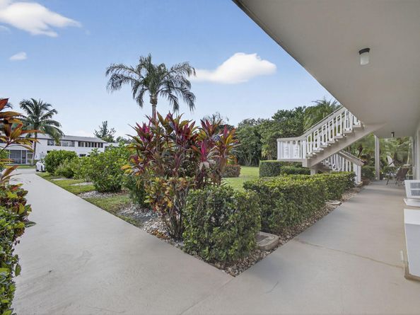 16 Sussex A 16, West Palm Beach FL 33417