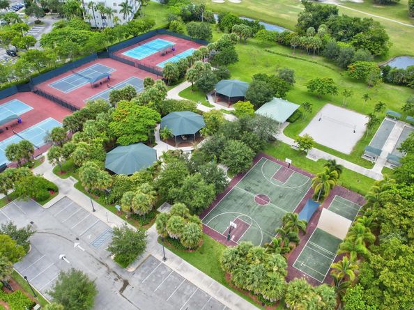 3100 N Palm Aire Drive 106, Pompano Beach FL 33069