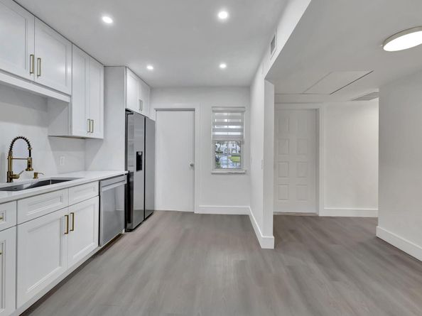 3100 N Palm Aire Drive 106, Pompano Beach FL 33069