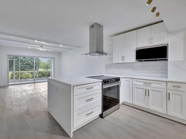 3100 N Palm Aire Drive 106, Pompano Beach FL 33069