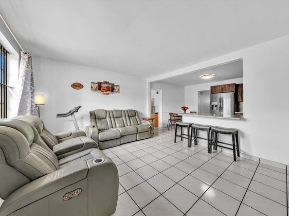 9311 Broad Manor Rd, Miami FL 33147