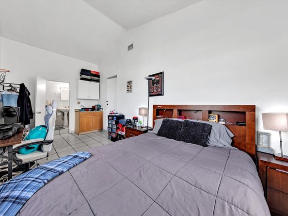 9311 Broad Manor Rd, Miami FL 33147