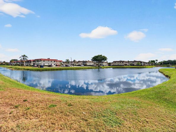 702 Monaco O, Delray Beach FL 33446