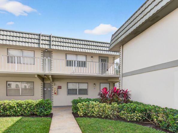 702 Monaco O, Delray Beach FL 33446