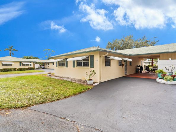 249 Cardinal Lane, Delray Beach FL 33445