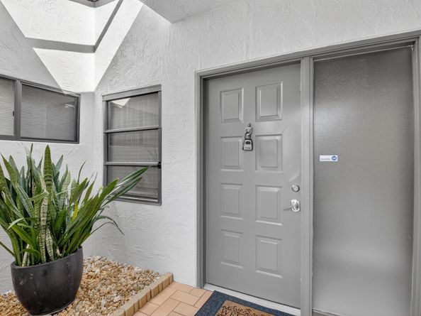 8205 Springview Terrace, Boca Raton FL 33496