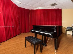 600 Three Islands Boulevard 214, Hallandale Beach FL 33009