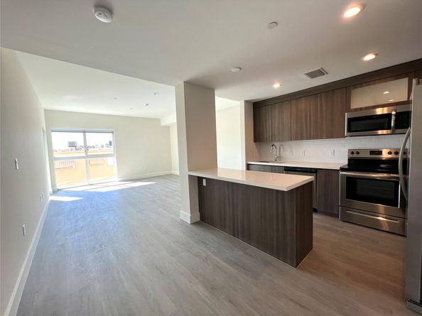 1938 Jackson St 305, Hollywood FL 33020