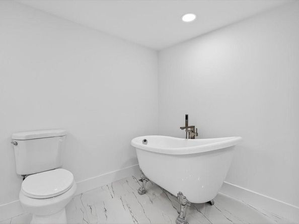 2480 Presidential Way 902, West Palm Beach FL 33401