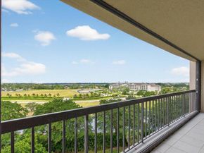 2480 Presidential Way 902, West Palm Beach FL 33401