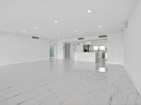 2480 Presidential Way 902, West Palm Beach FL 33401