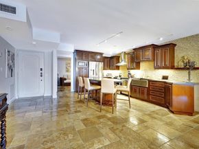 2300 Diana 203, Hallandale Beach FL 33009