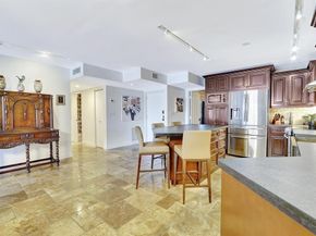 2300 Diana 203, Hallandale Beach FL 33009