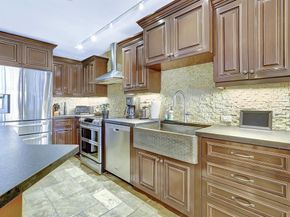 2300 Diana 203, Hallandale Beach FL 33009