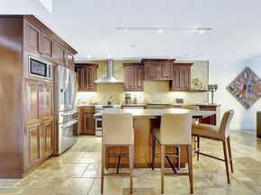2300 Diana 203, Hallandale Beach FL 33009