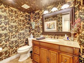 2300 Diana 203, Hallandale Beach FL 33009