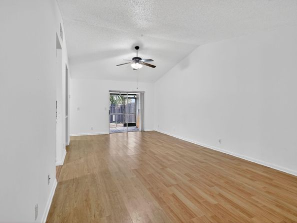 5668 Waltham Way, Lake Worth FL 33463