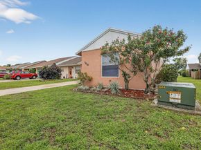 5668 Waltham Way, Lake Worth FL 33463