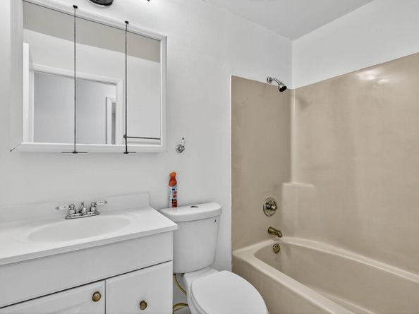 5668 Waltham Way, Lake Worth FL 33463