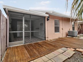 5668 Waltham Way, Lake Worth FL 33463