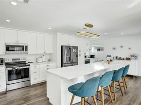 930 Greenbriar Ave, Davie FL 33325