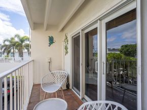 4001 S South Ocean Boulevard 200, South Palm Beach FL 33480