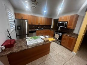 200 Berkley Road 123, Hollywood FL 33024