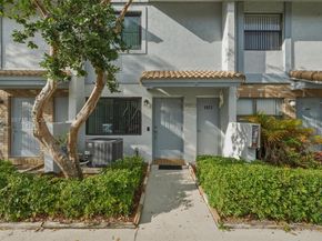 9853 Riverside Drive 824, Coral Springs FL 33071
