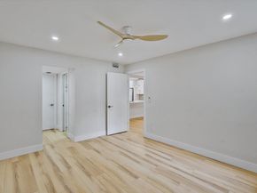 5220 Las Verdes Circle 321, Delray Beach FL 33484