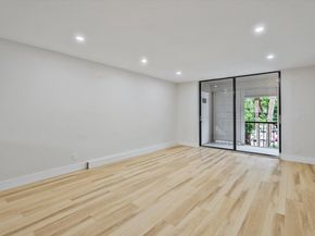 5220 Las Verdes Circle 321, Delray Beach FL 33484