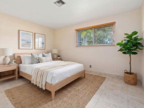 8 Bell Lane, Palm Springs FL 33406