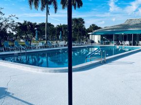 910 South Drive B, Delray Beach FL 33445