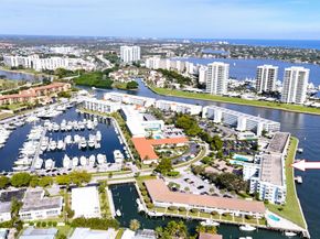 60 Yacht Club Drive 103, North Palm Beach FL 33408