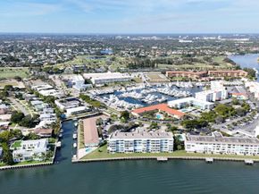 60 Yacht Club Drive 103, North Palm Beach FL 33408