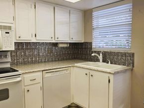 60 Yacht Club Drive 103, North Palm Beach FL 33408