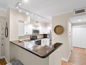 11790 Saint Andrews Place 102, Wellington FL 33414