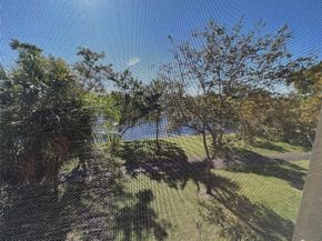 2206 S Cypress Bend Dr 305, Pompano Beach FL 33069