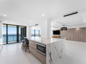 5380 N Ocean Drive 19d, Singer Island FL 33404