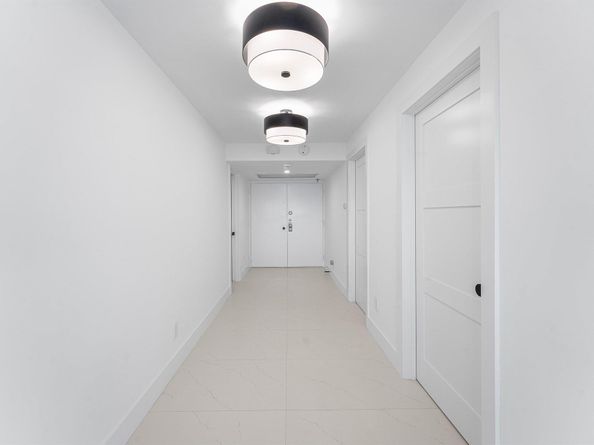 5380 N Ocean Drive 19d, Singer Island FL 33404