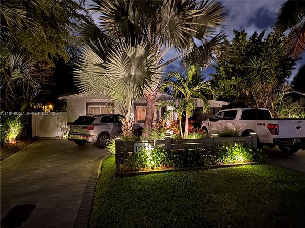 1205 NE 17th Terrace, Fort Lauderdale FL 33304