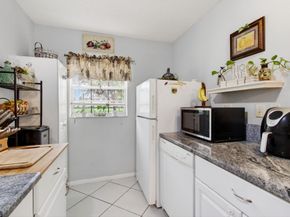 5050 Nesting Way B, Delray Beach FL 33484