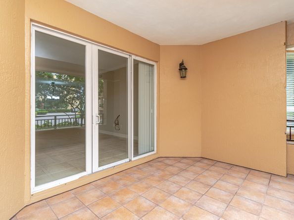 16101 Emerald Estates Drive 146, Weston FL 33331