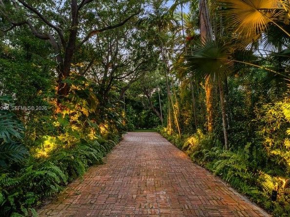5812 Alton Road, Miami Beach FL 33140