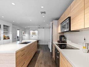 16385 Biscayne Boulevard 3103, North Miami Beach FL 33160